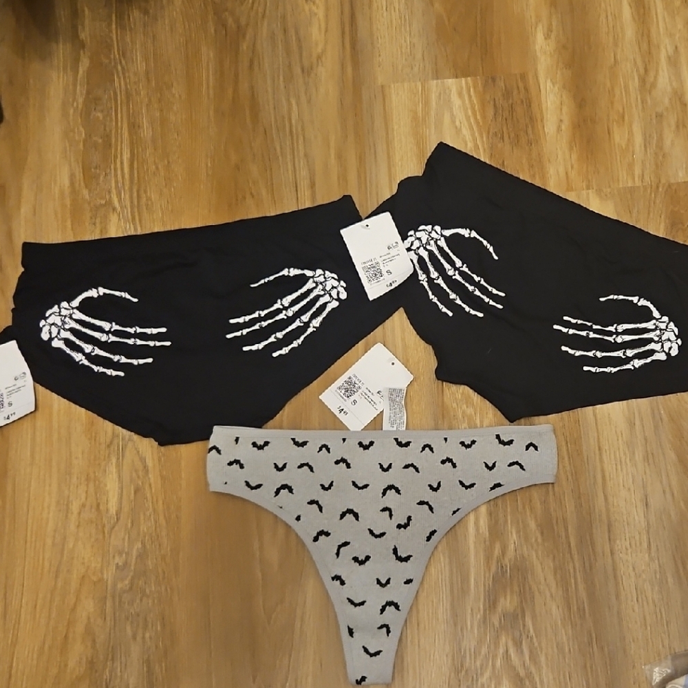 Forever 21 Lot Of 3 Underwear Size Small - 2 Bikini, 1 Thong